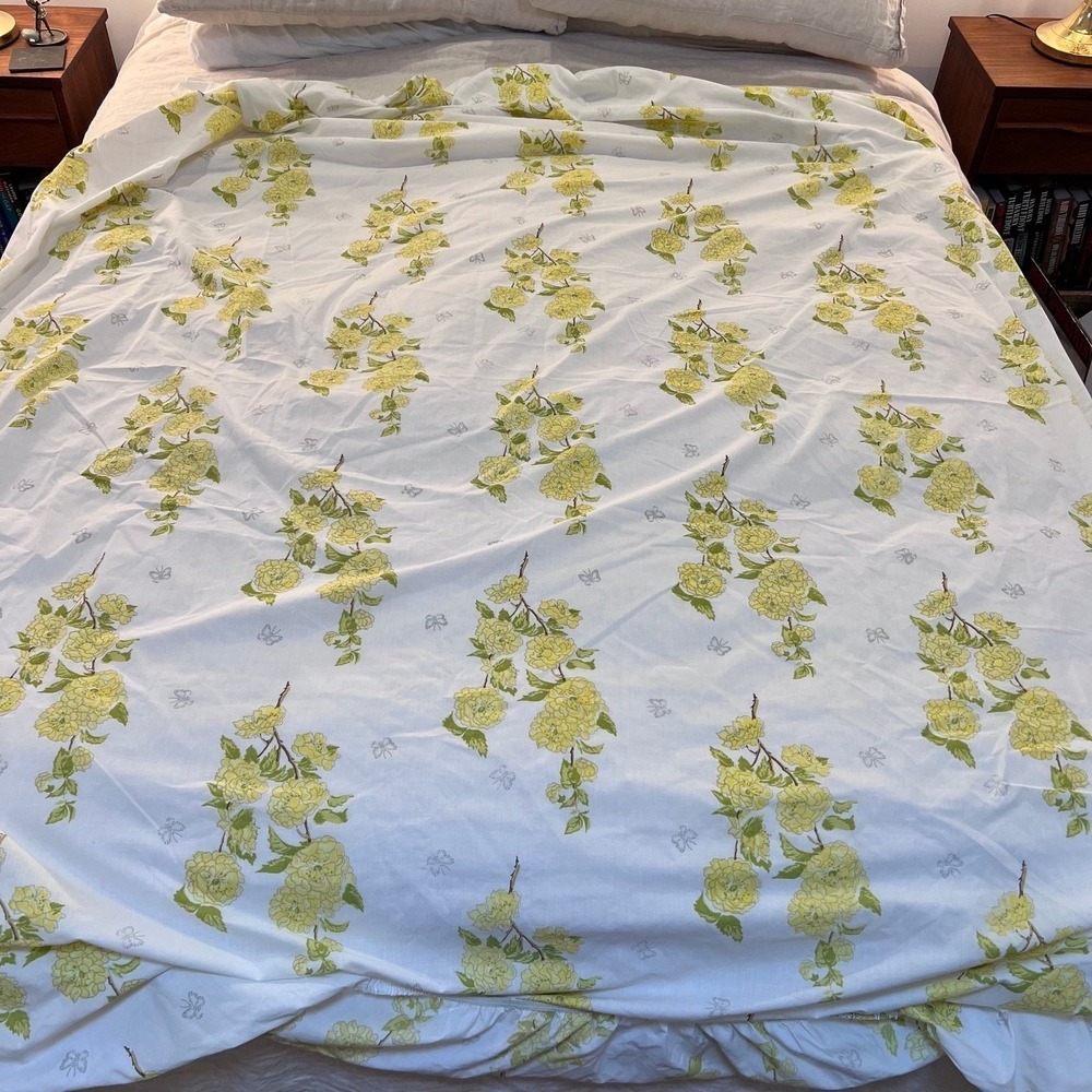 Vintage Queen Sheet Set with yellow top sheet and flower bottom & pillow